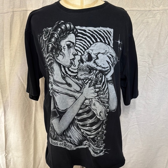 2/$20 Black Short Sleeve Tee with Bold Graphic Design - Picture 1 of 4